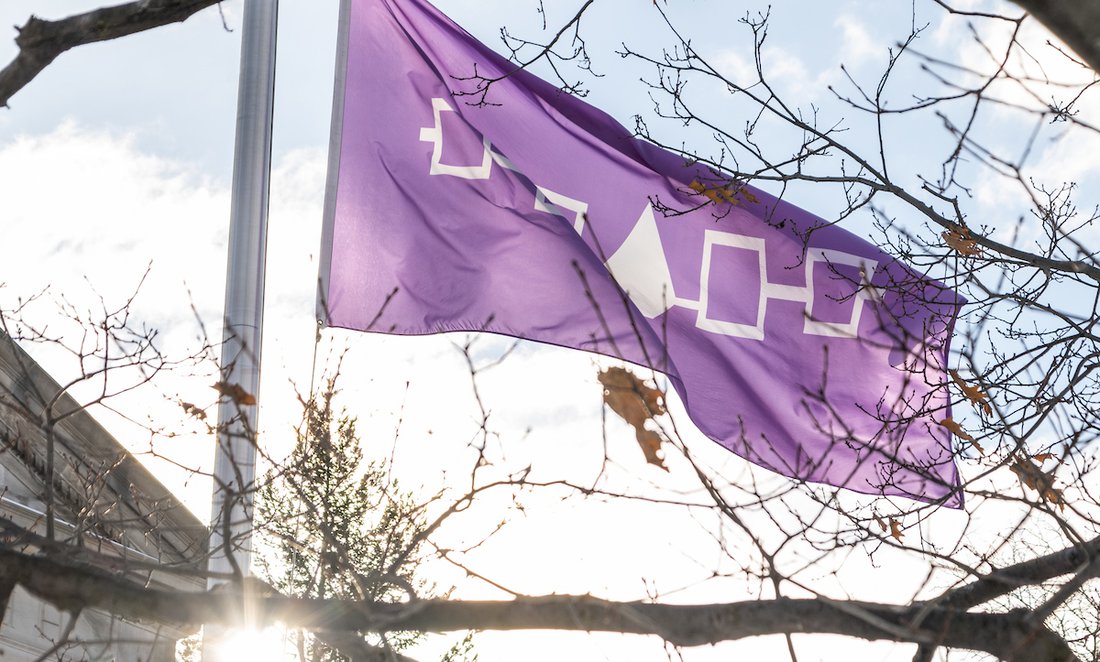 haudenosaunee flag