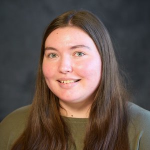 Abigail Karoglanian Headshot 3