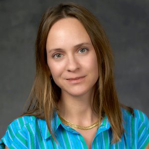 Amanda-Hilton