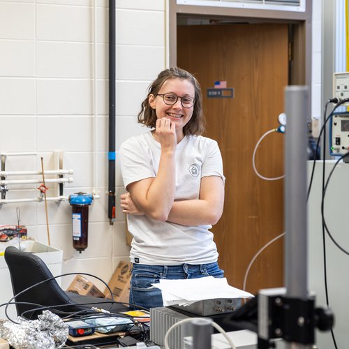 Georgia Mansell in a physics lab.