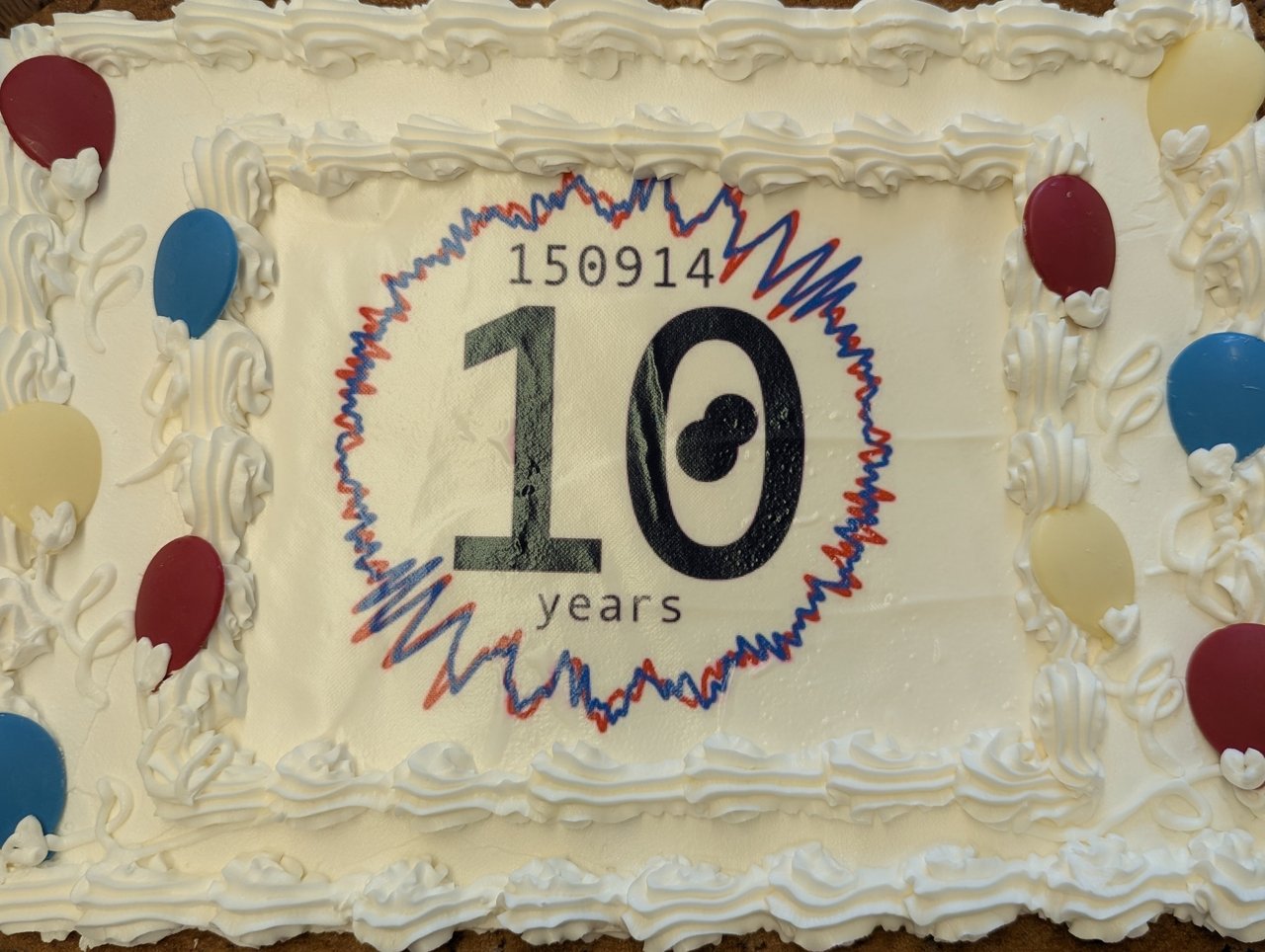 Cake with 150914 10 years written on it.