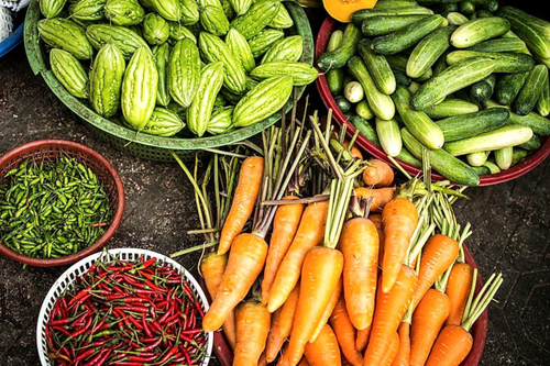 Co-op farmer owned market